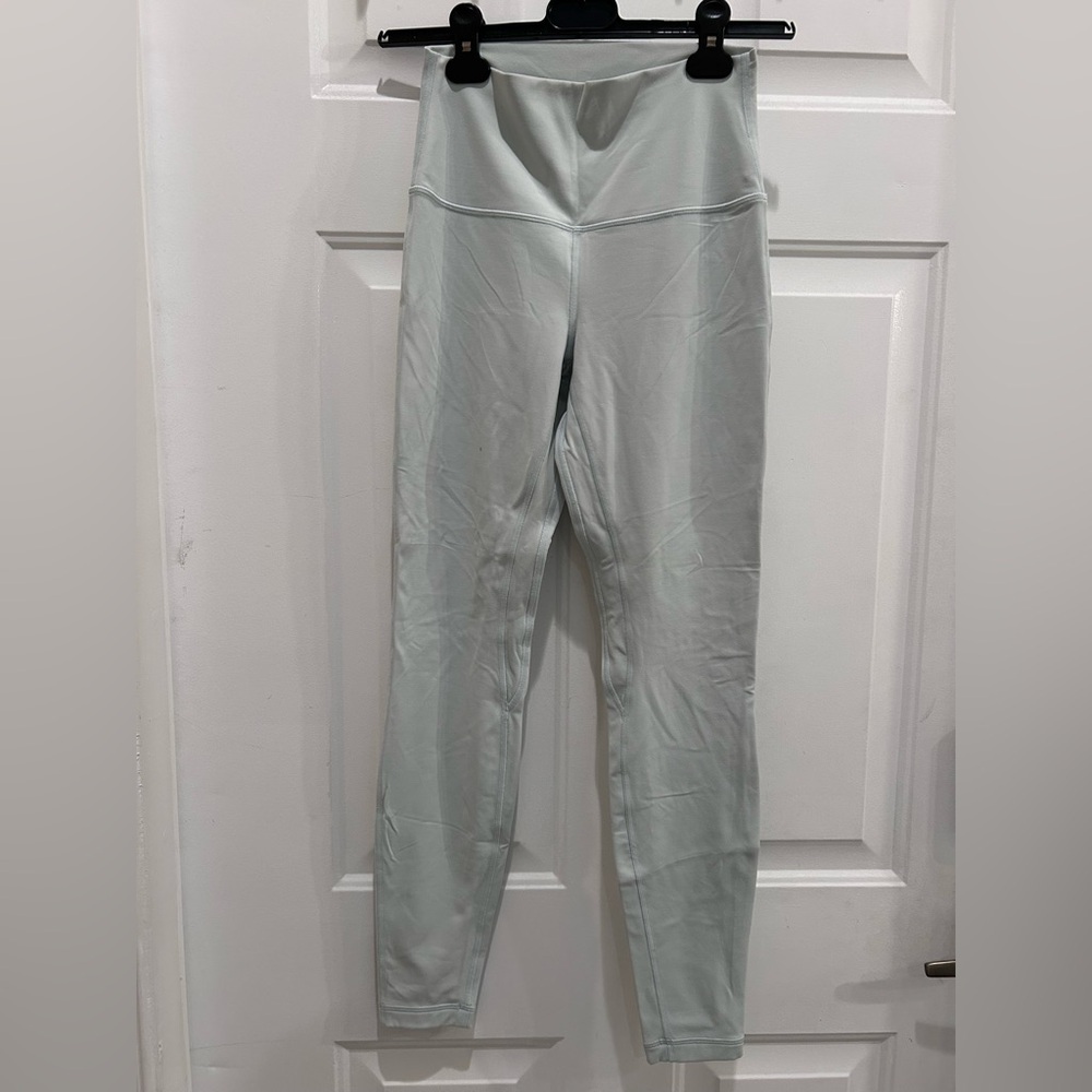 Lulu Lemon Light Gray High-Waisted Leggings size 6